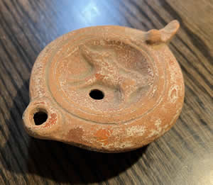 100 BC-100 AD Roman Oil Lamp with image of a pig 