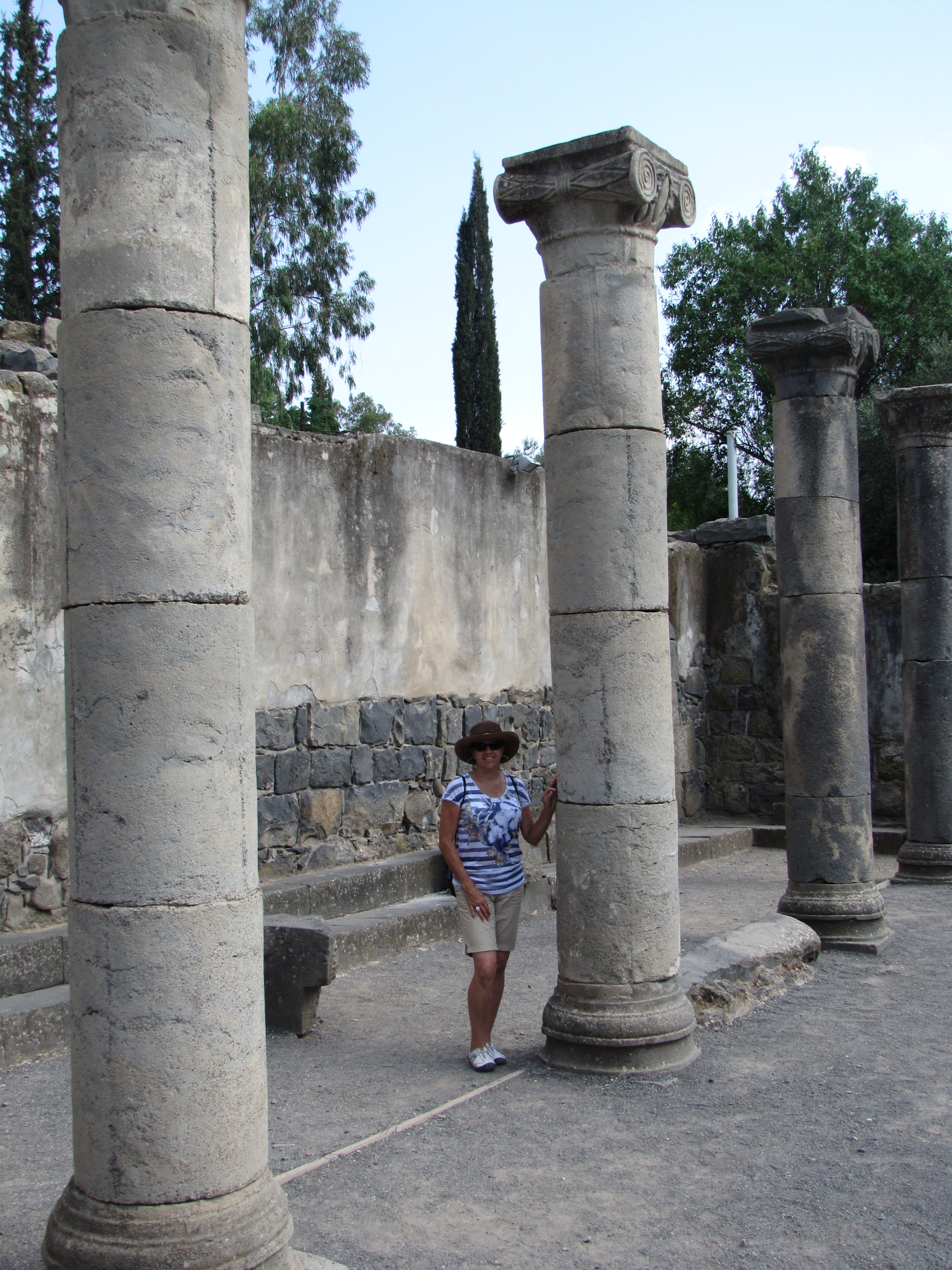 Lintel over doorway of Qatsrin (Katzrin) Synagogue of 300-500 AD