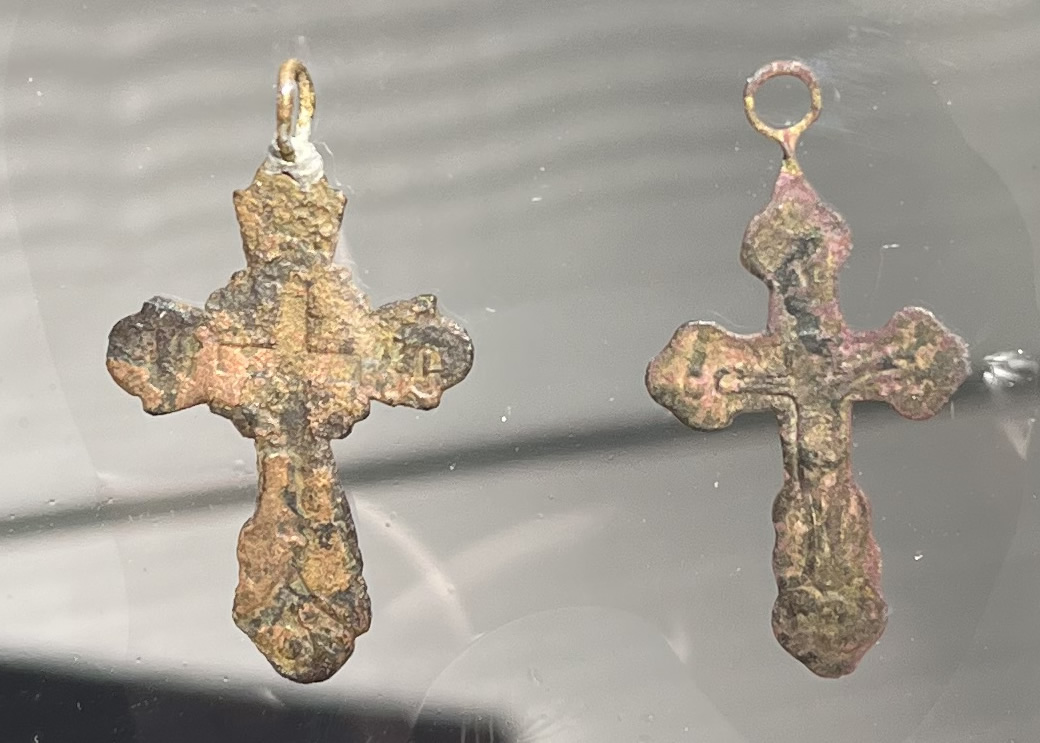 1000 AD Roman Byzantine cross pendants frontside 4 FULL
