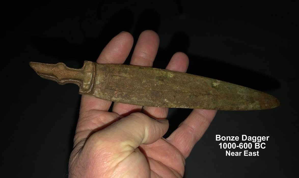 1000 600 BC Bronze Dagger Labeled