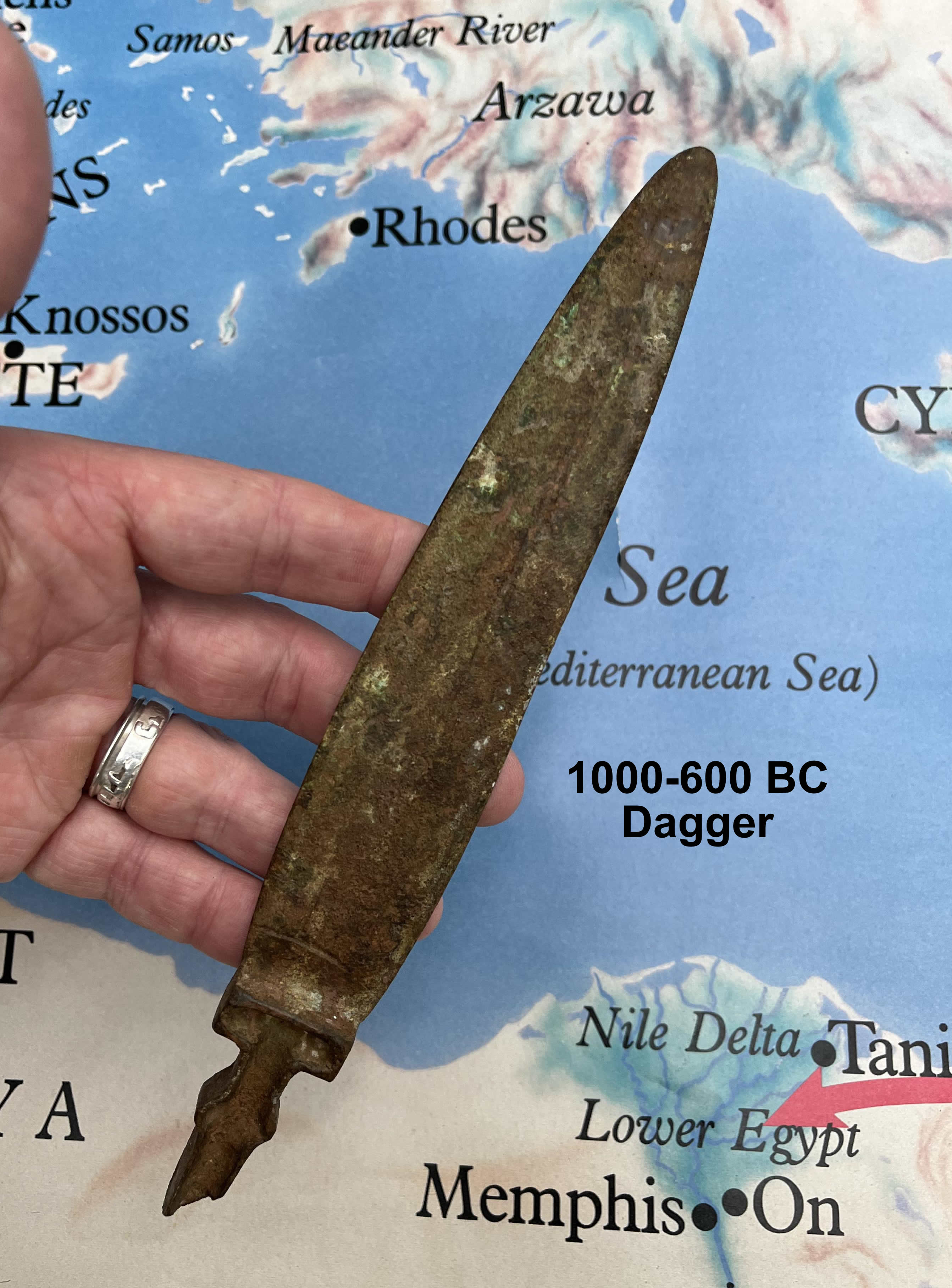 1000 600 BC Bronze Dagger side two