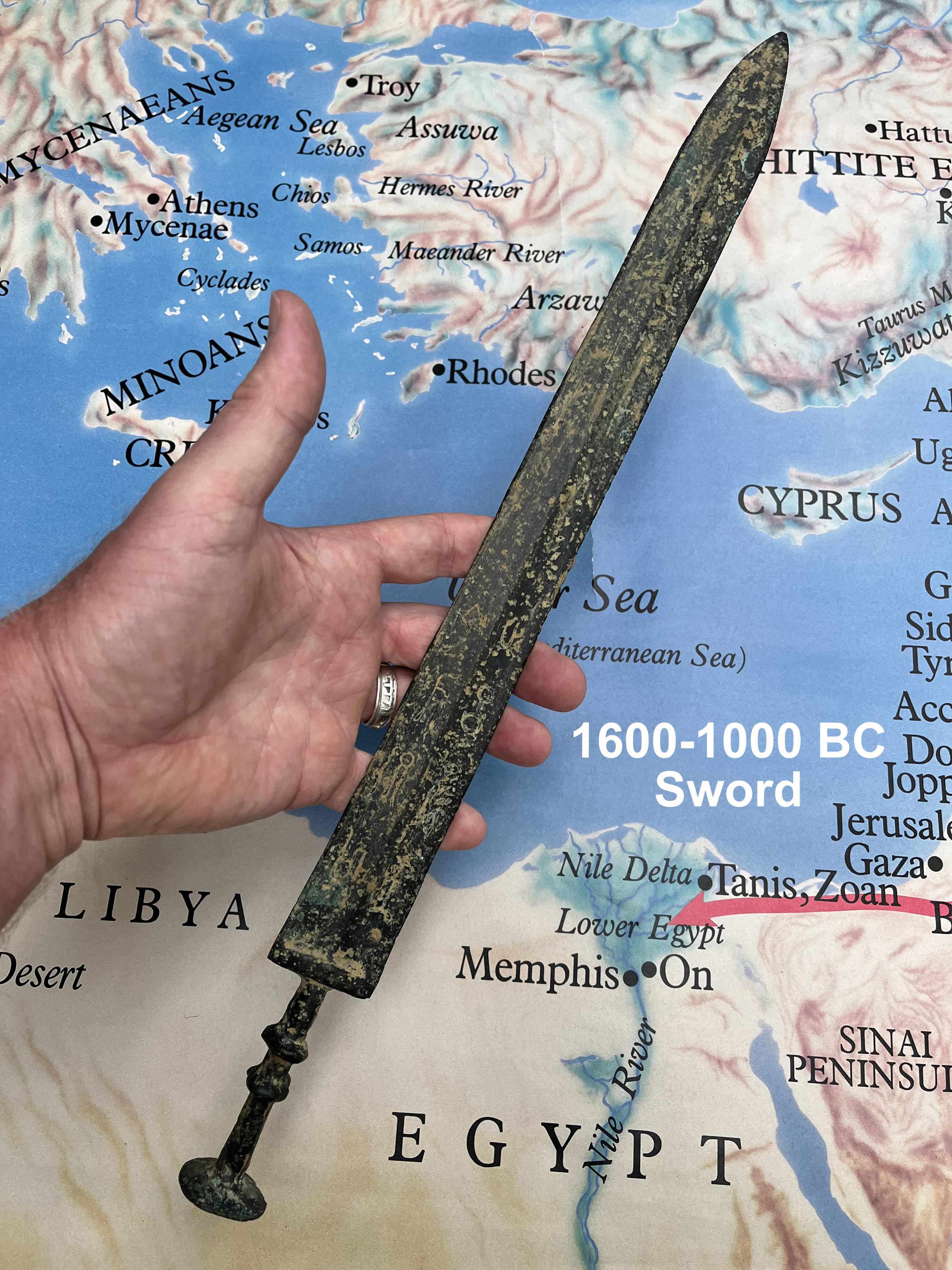 1600 1000 BC Bronze Sword side one