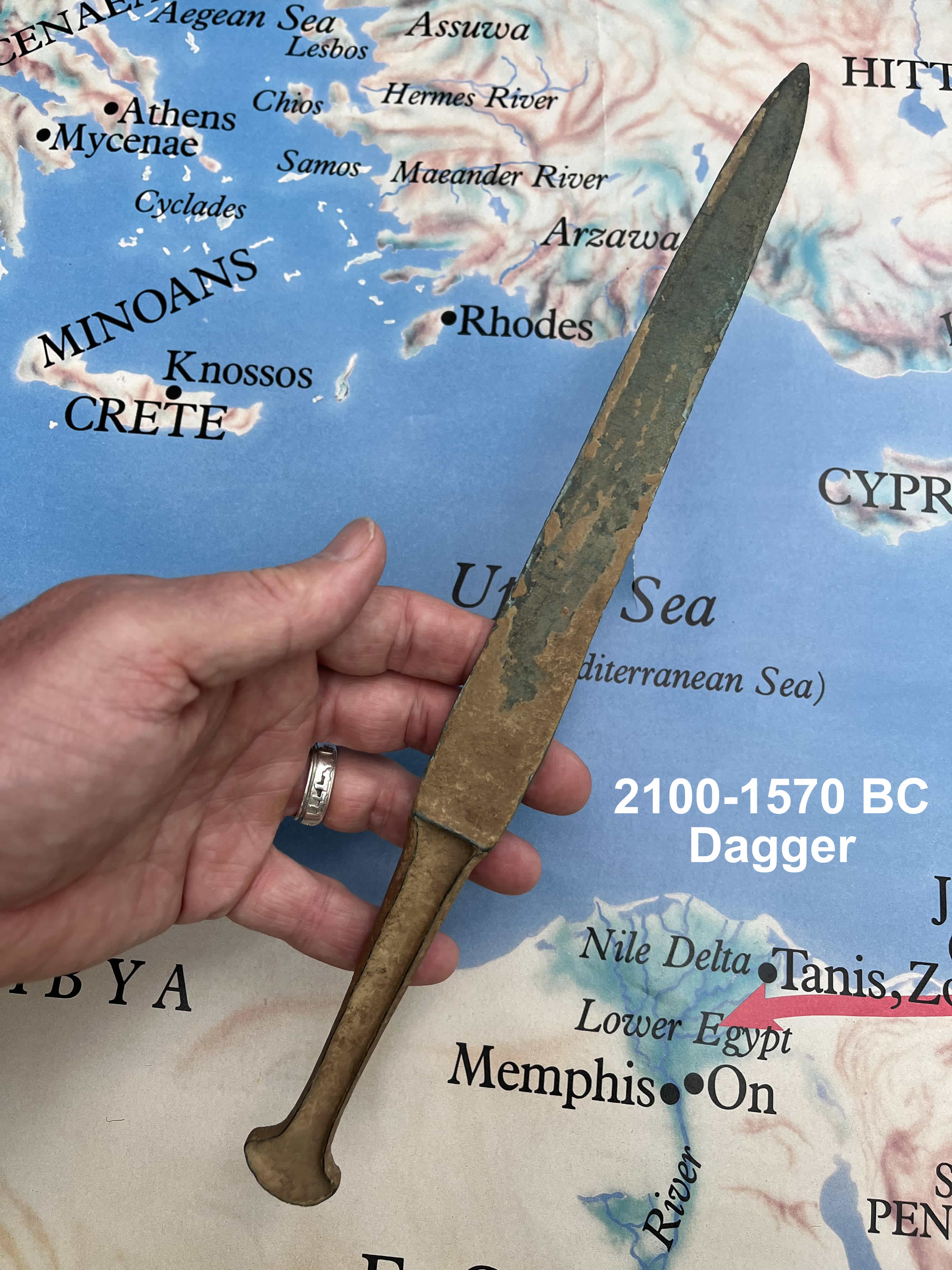 2100 1570 BC Bronze Dagger Luristan eastern Turkey NW Iran side one