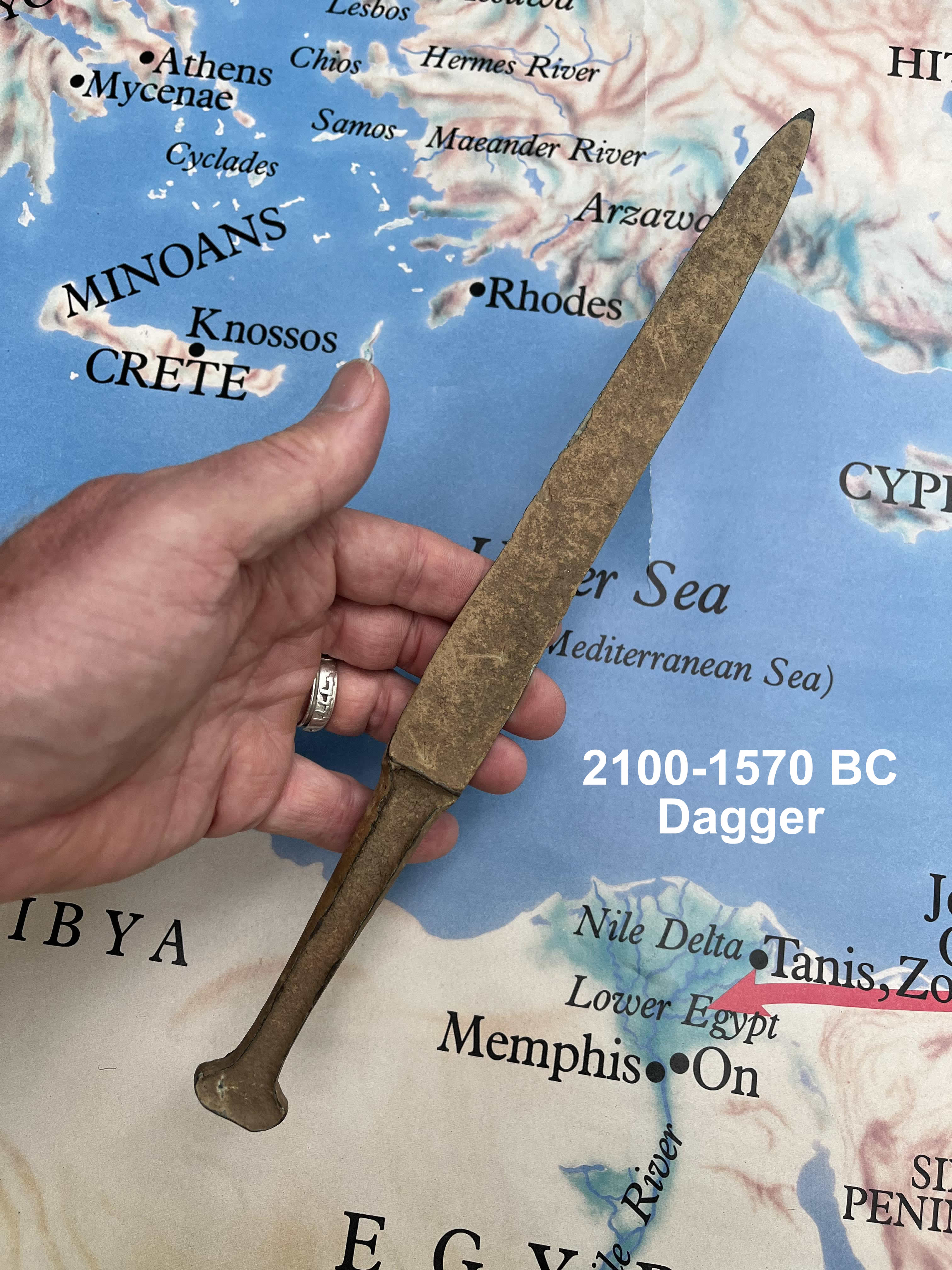 2100 1570 BC Bronze Dagger Luristan eastern Turkey NW Iran side two